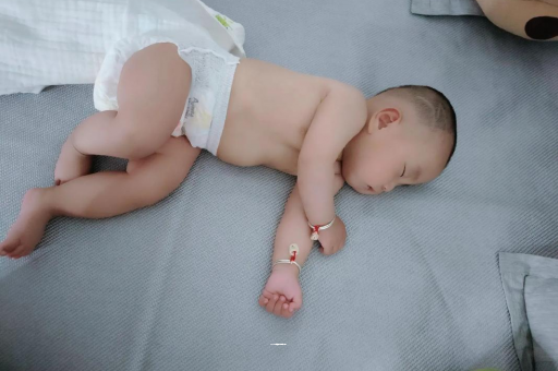 武汉助孕公司联系方式几个月宝宝会抬头